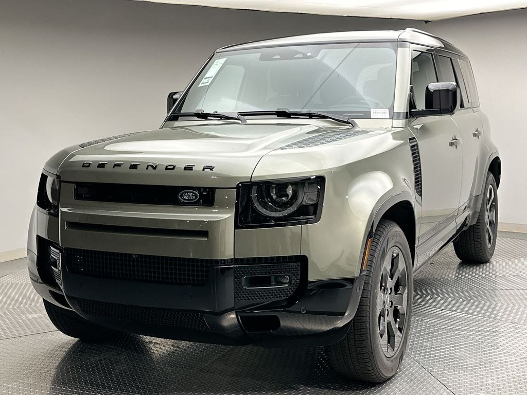 2025 Land Rover Defender 110 Hero Image