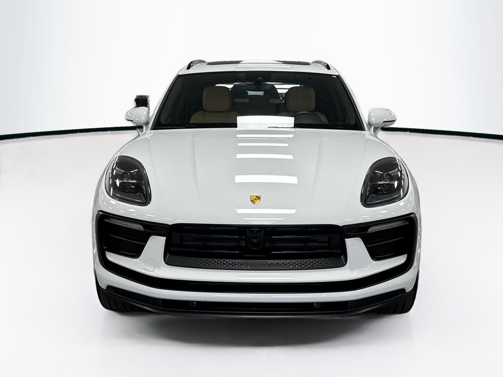 Thumbnail: 2025 Porsche Macan - 10