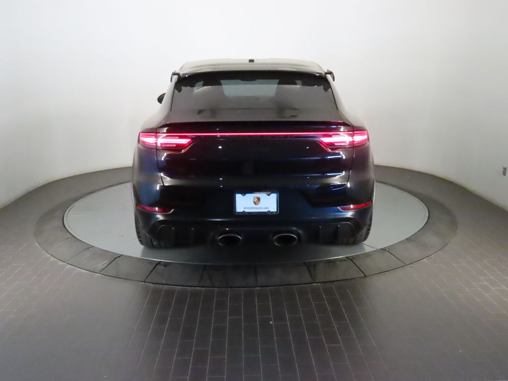 Thumbnail: 2022 Porsche  - 6