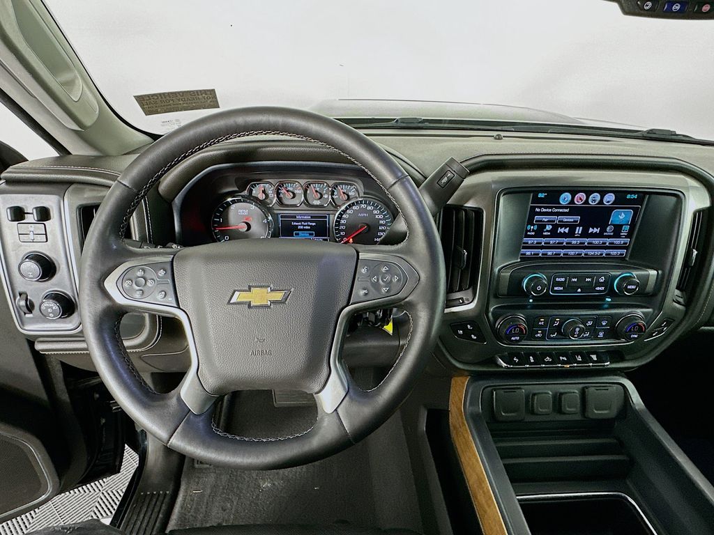 Thumbnail: 2019 Chevrolet Silverado 3500 - 11
