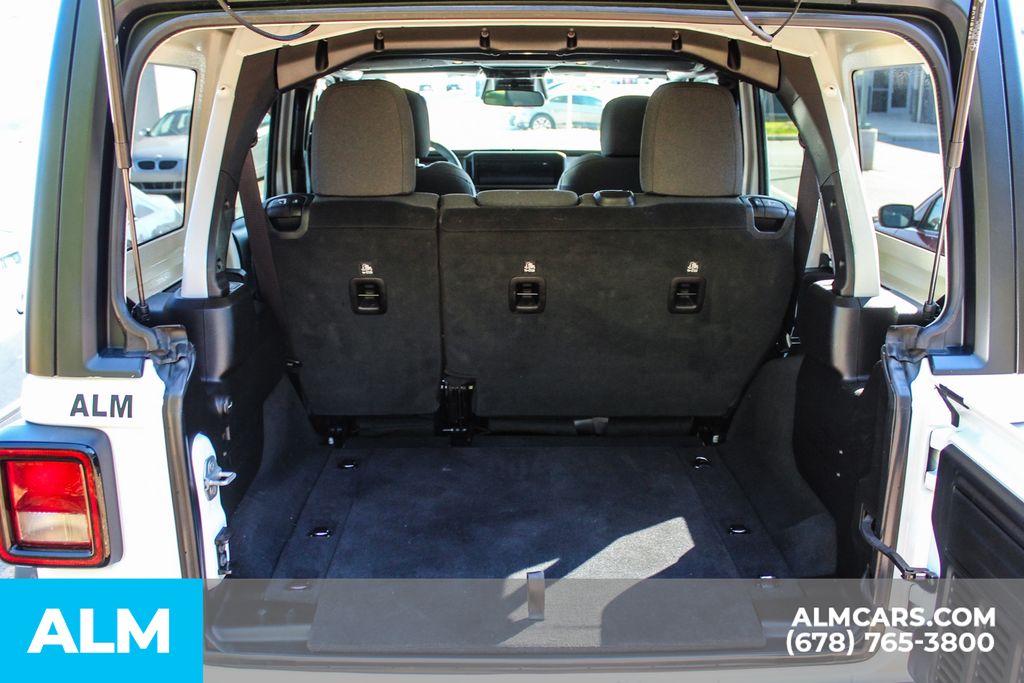 Used 2025 White Jeep Willys image 16