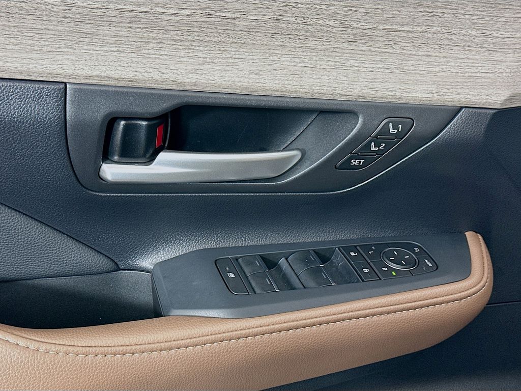 Thumbnail: 2026 Toyota Grand Highlander - 18