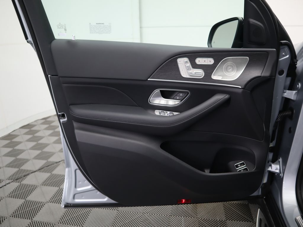 2025 Mercedes-Benz GLE 450 26
