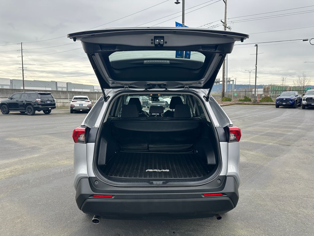 2021 Toyota RAV4 Hybrid LE