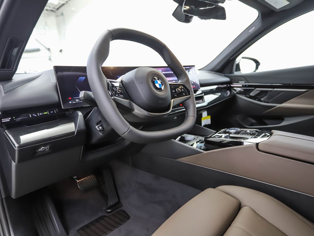 Thumbnail: 2026 BMW 5 Series - 11