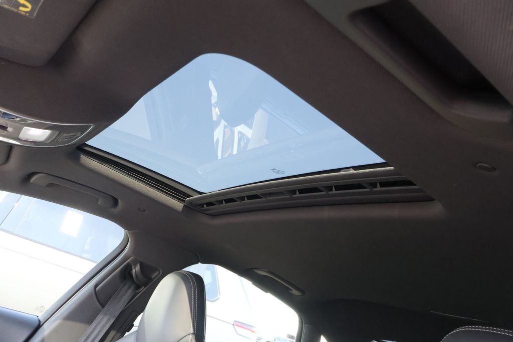 Thumbnail: 2016 Audi S6 - 12