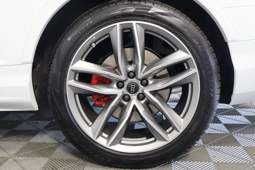 Thumbnail: 2026 Audi Q7 - 10