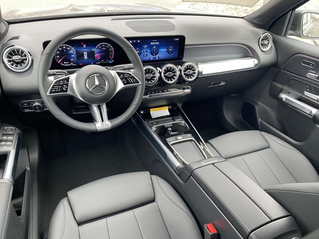 Thumbnail: 2025 Mercedes-Benz GLB - 14