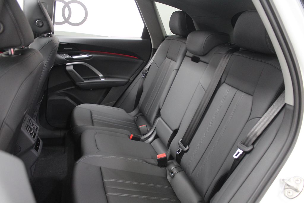 Thumbnail: 2025 Audi Q5 - 18