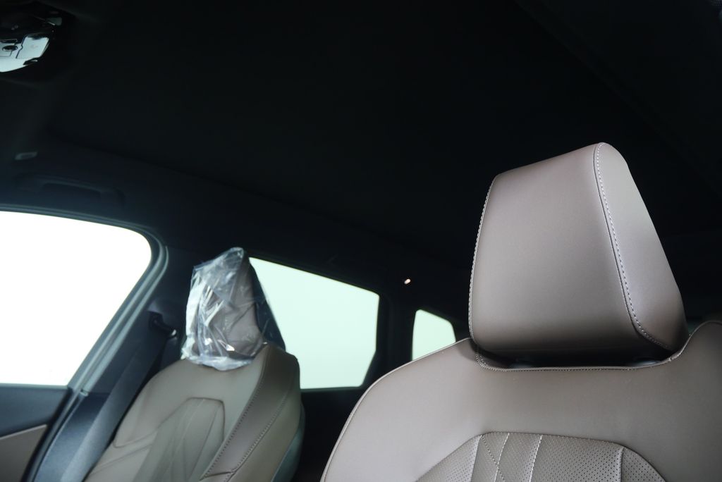 Thumbnail: 2026 BMW X3 - 11