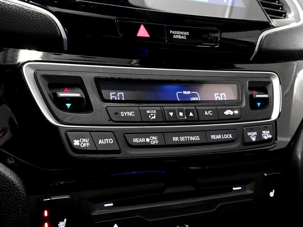 2020 Honda Pilot Touring photo 28