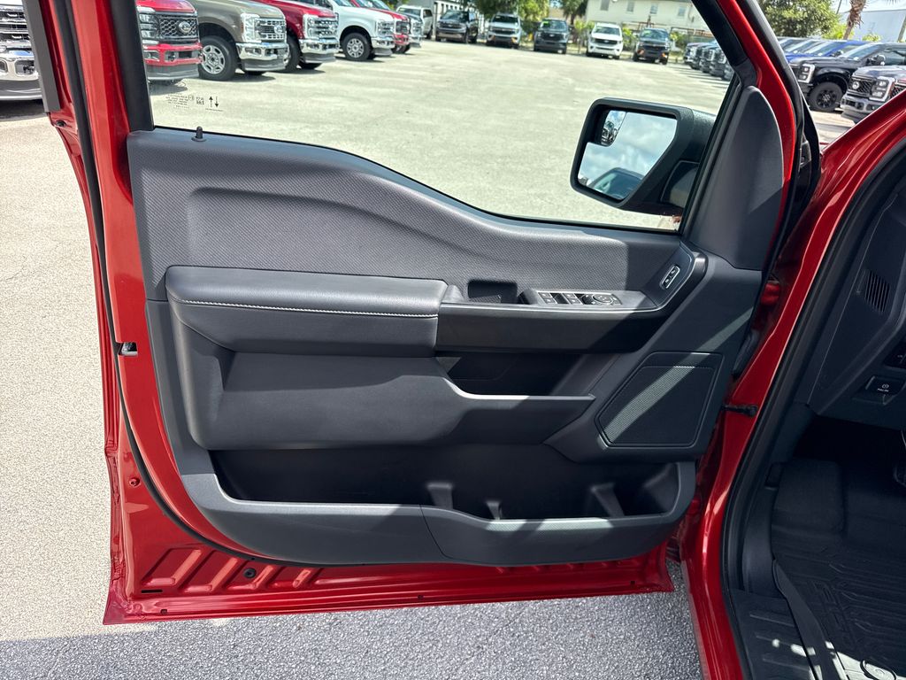 2023 Hot Pepper Red Metallic Tinted Clearcoat Ford F-150 STX RWD Truck