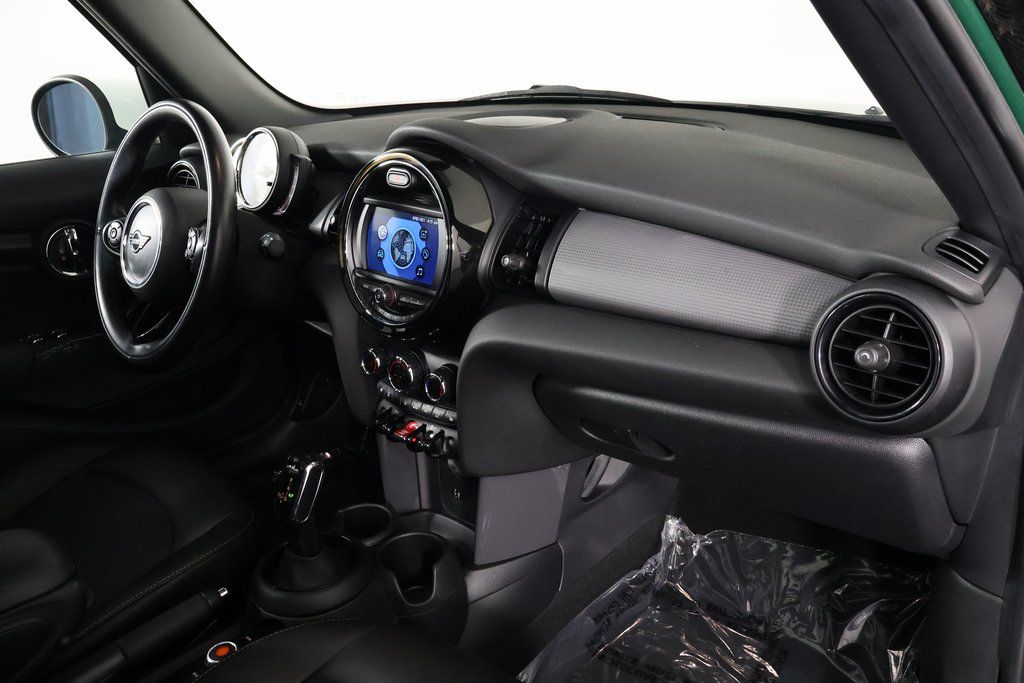 Thumbnail: 2020 MINI Cooper - 9