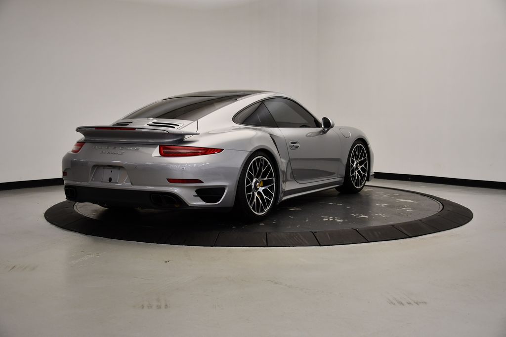 2015 Porsche 911 Turbo S 5