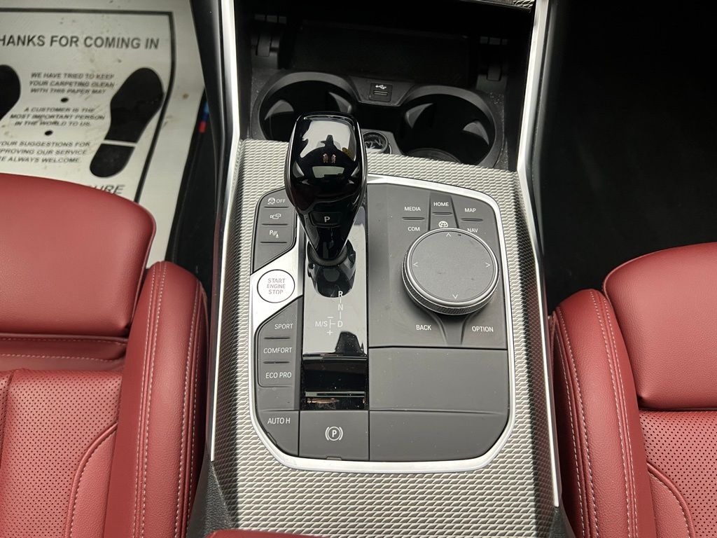 Thumbnail: 2022 BMW 3 Series - 12