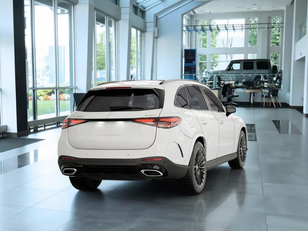 Thumbnail: 2026 Mercedes-Benz GLC - 22