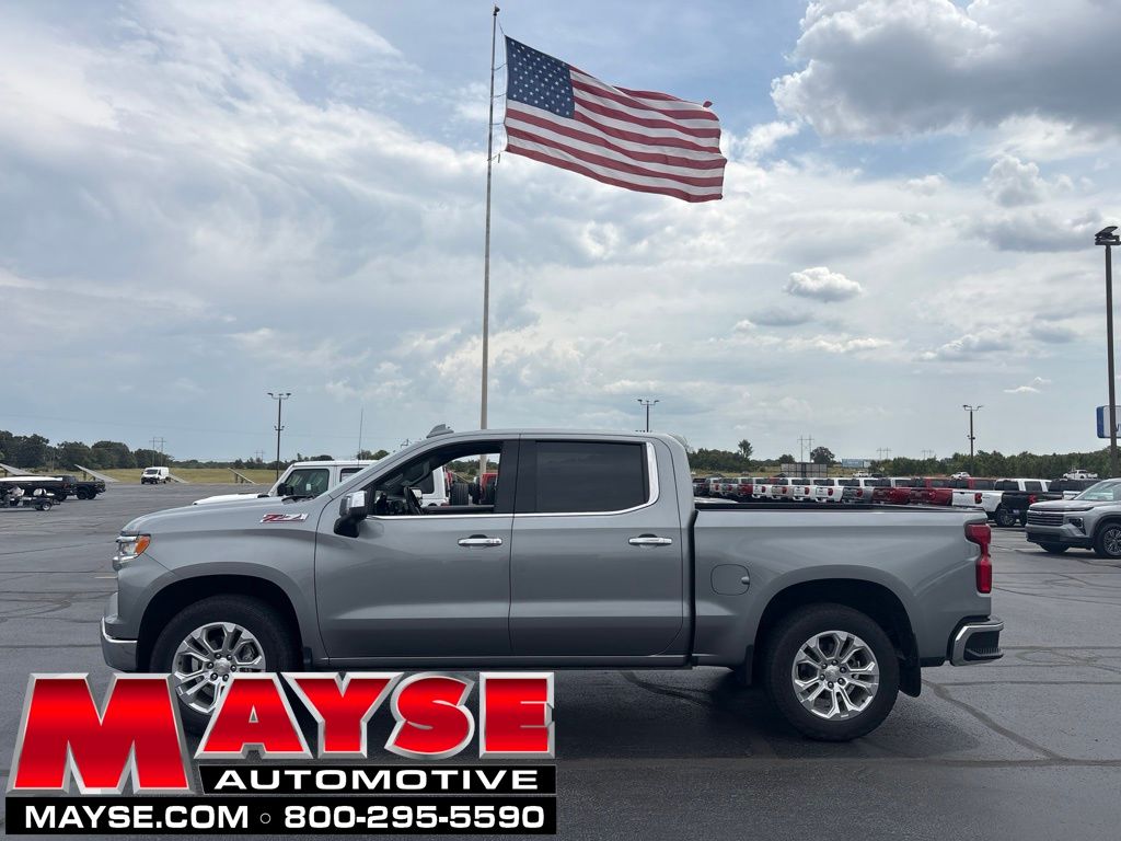  2023 Chevrolet Silverado 1500 LTZ Crew Cab 4WD   