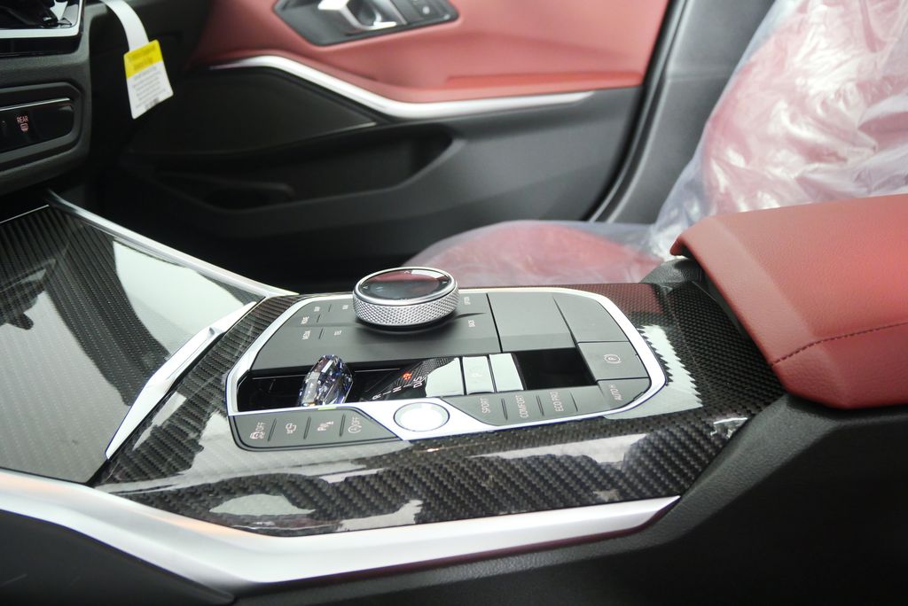 Thumbnail: 2026 BMW 3 Series - 21