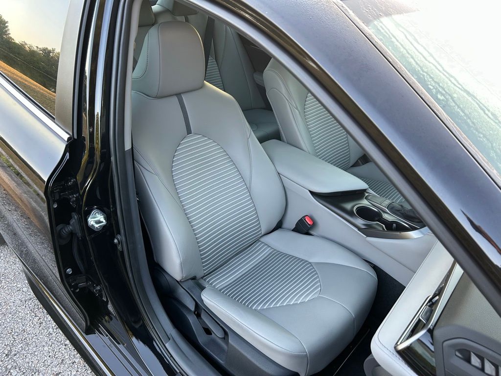 2024 Toyota Camry SE 14