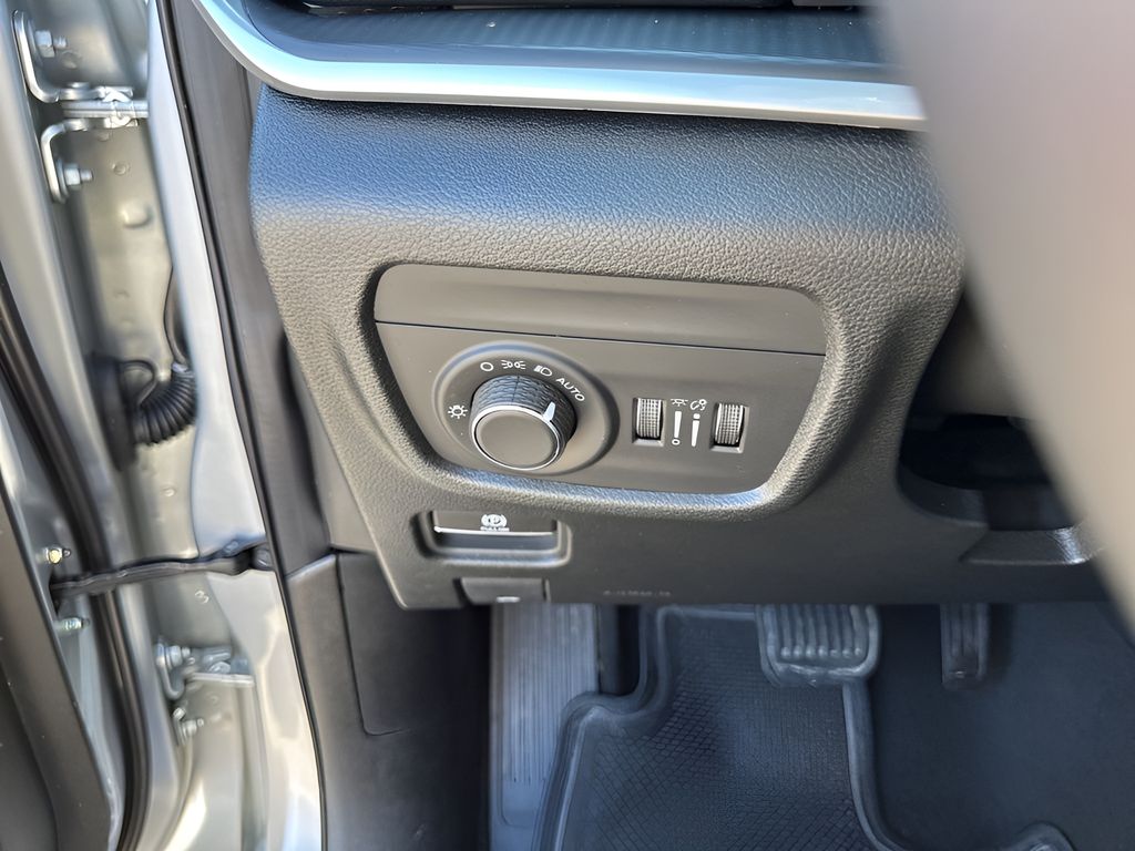 New 2026 Silver Jeep Laredo image 29