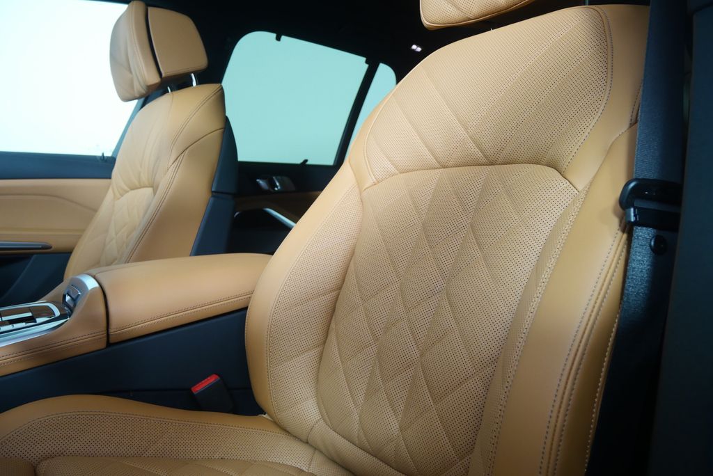 Thumbnail: 2026 BMW X5 - 11