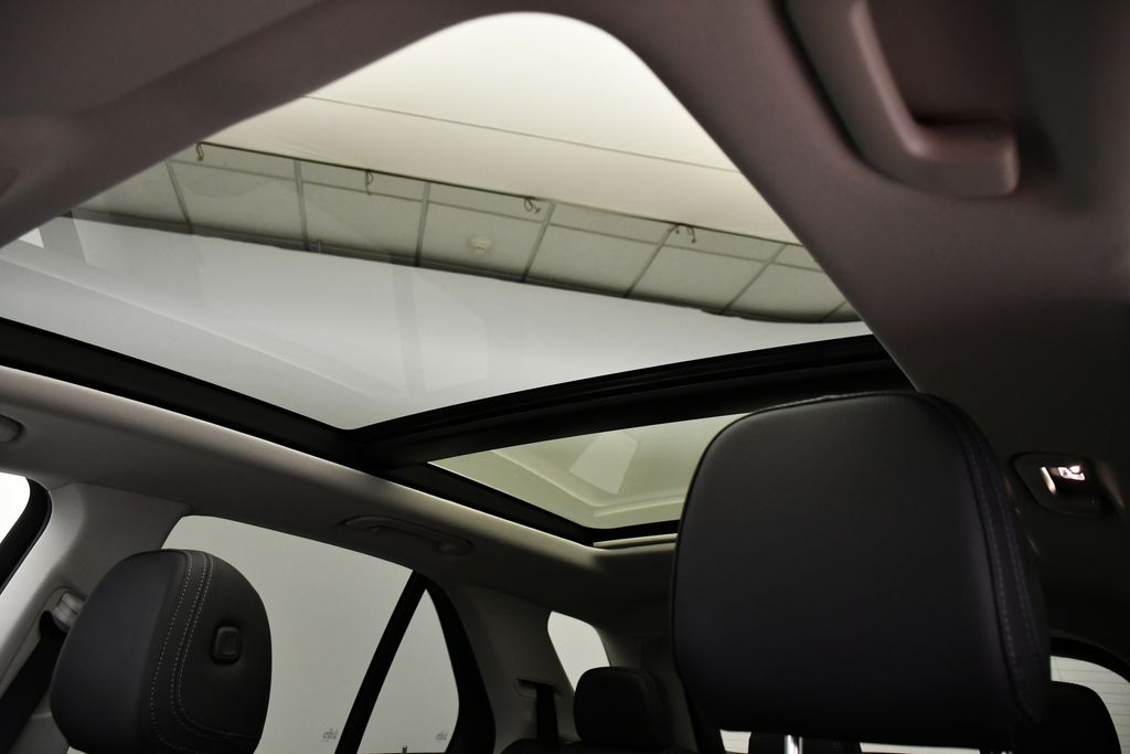 Thumbnail: 2026 Mercedes-Benz GLE - 17