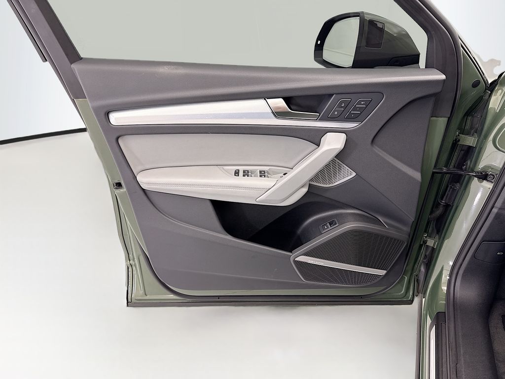 Thumbnail: 2024 Audi Q5 - 22