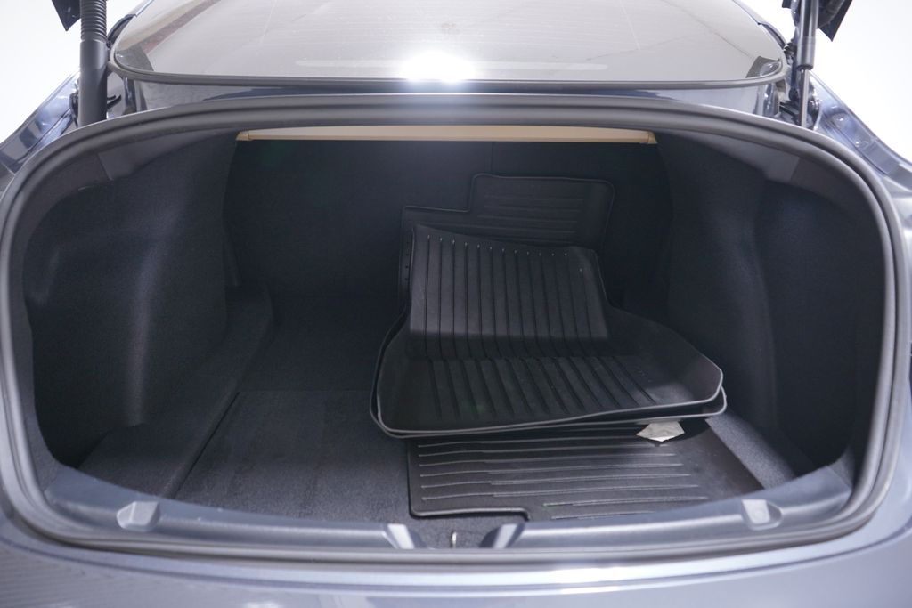 Thumbnail: 2023 Tesla Model 3 - 21