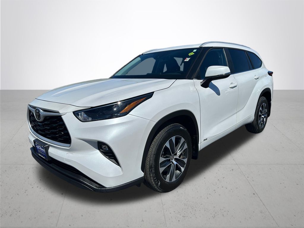 2026 Toyota Highlander Hybrid XLE