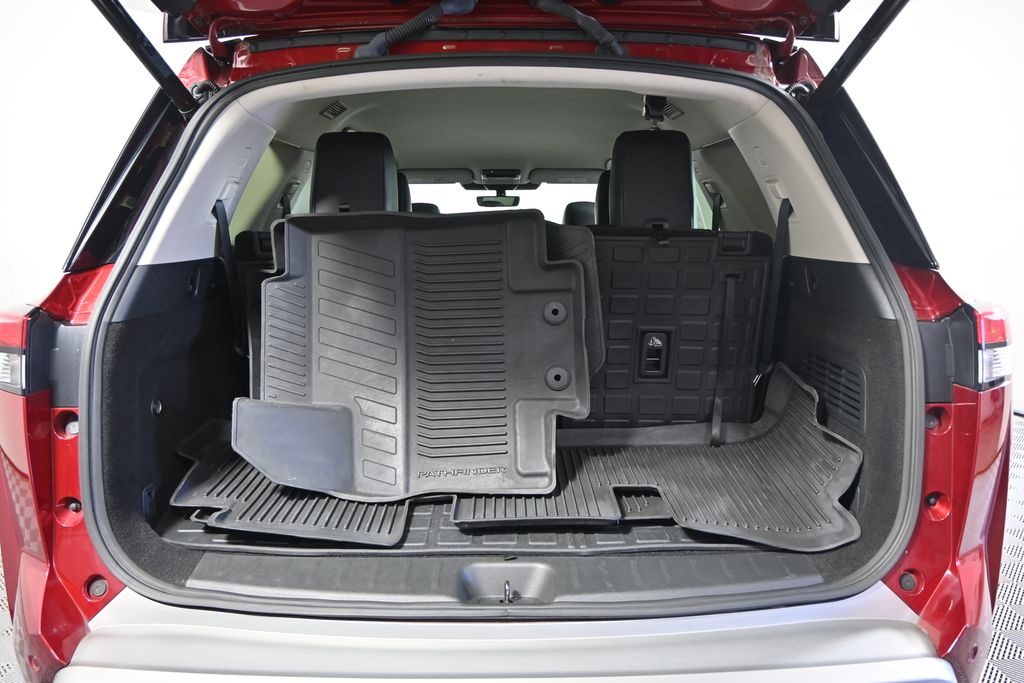 2023 Nissan Pathfinder SL - Photo 18