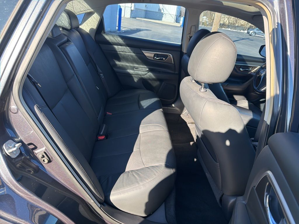 Thumbnail: 2013 Nissan Altima - 23