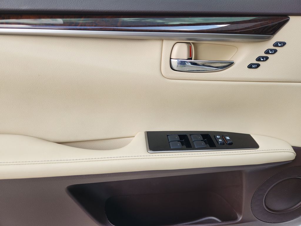 2017 Lexus ES 350 White at Westside Lexus