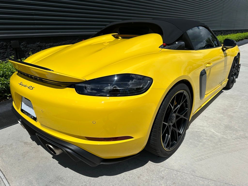 Thumbnail: 2024 Porsche  - 10