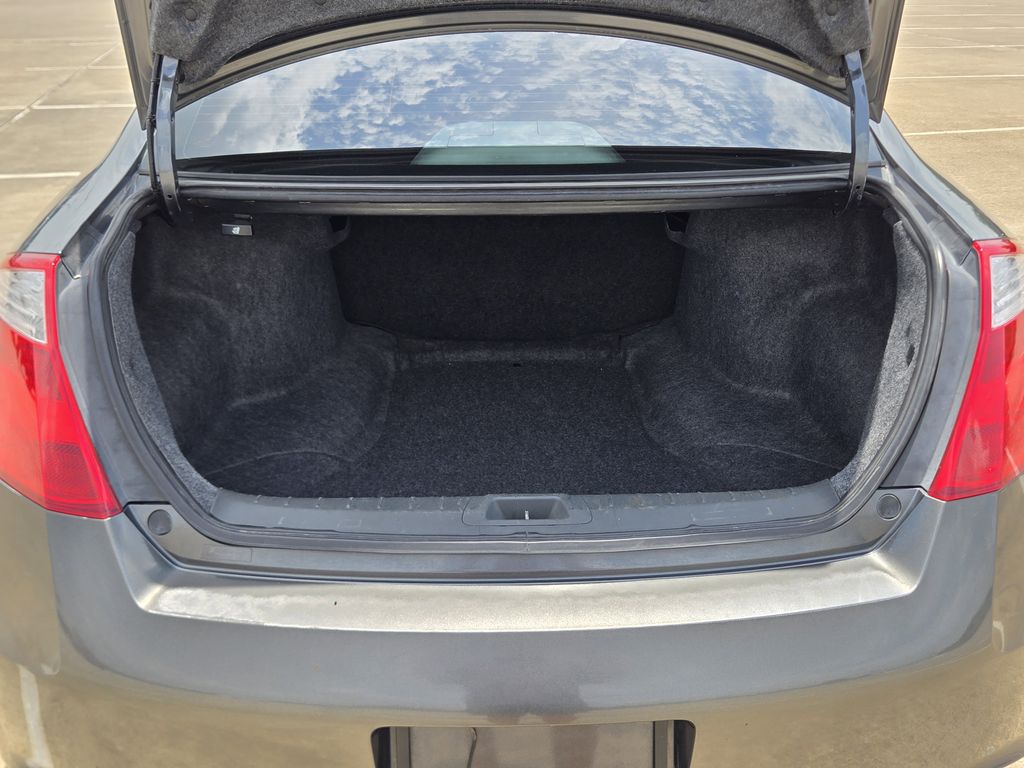 2010 Honda Accord EX-L - 11