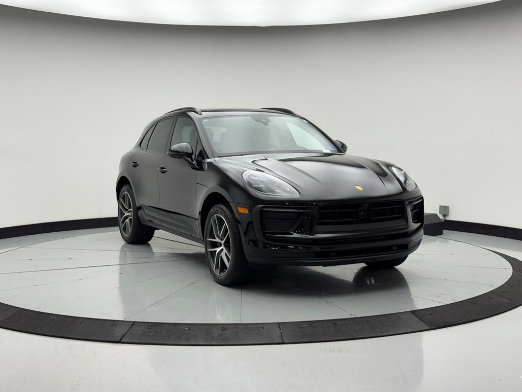 Thumbnail: 2026 Porsche Macan - 9