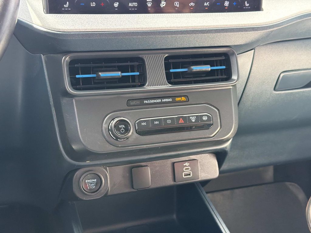 Used 2025 Ford Maverick XLT 4D Crew Cab