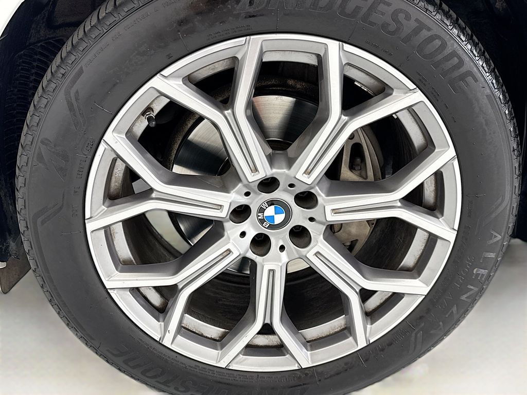 Thumbnail: 2021 BMW X7 - 29