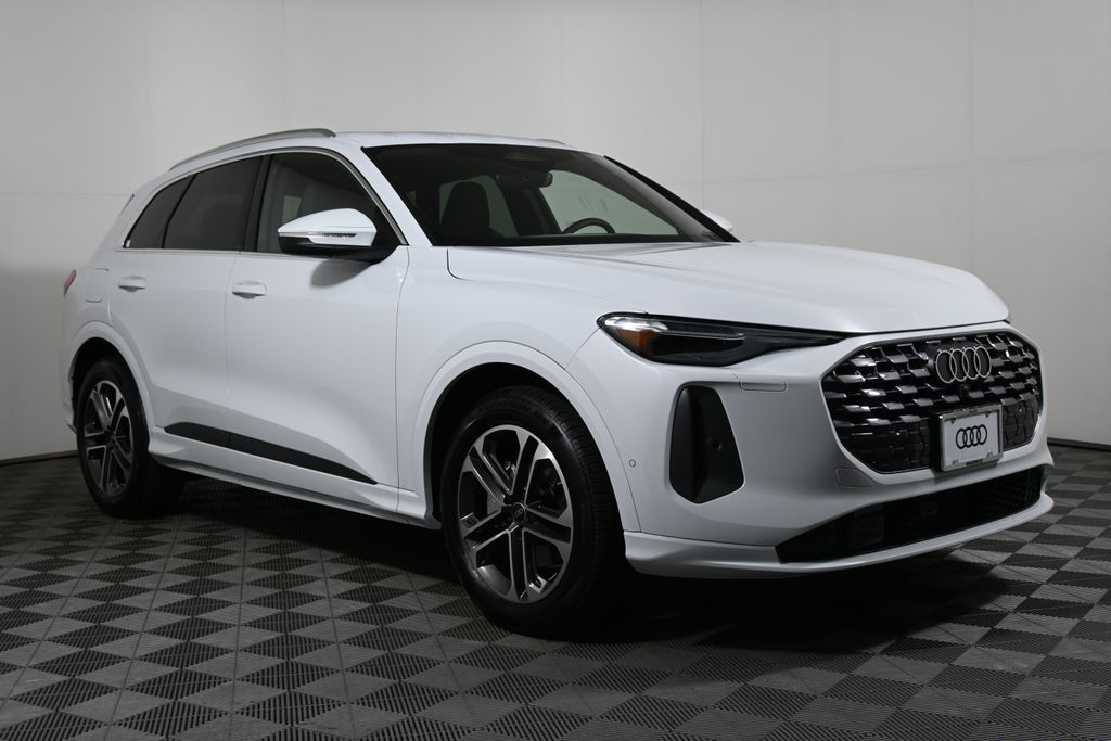 Thumbnail: 2025 Audi Q5 - 8