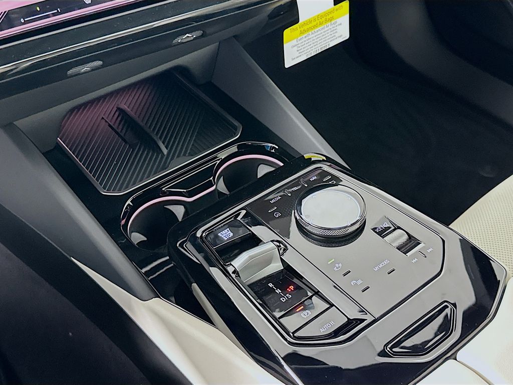 Thumbnail: 2026 BMW 5 Series - 15