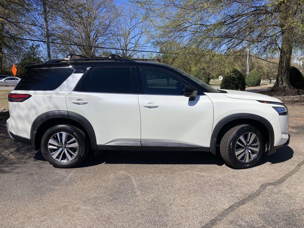 Used 2023 White Nissan SL image 2