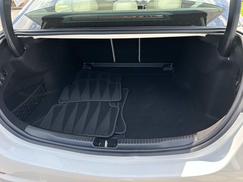 Thumbnail: 2025 Mercedes-Benz C-Class - 25