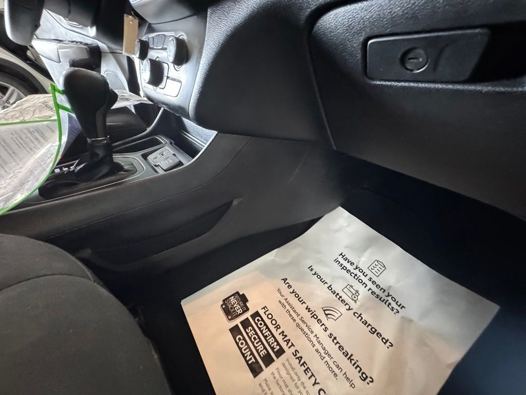 Used 2019 Jeep Cherokee SUV