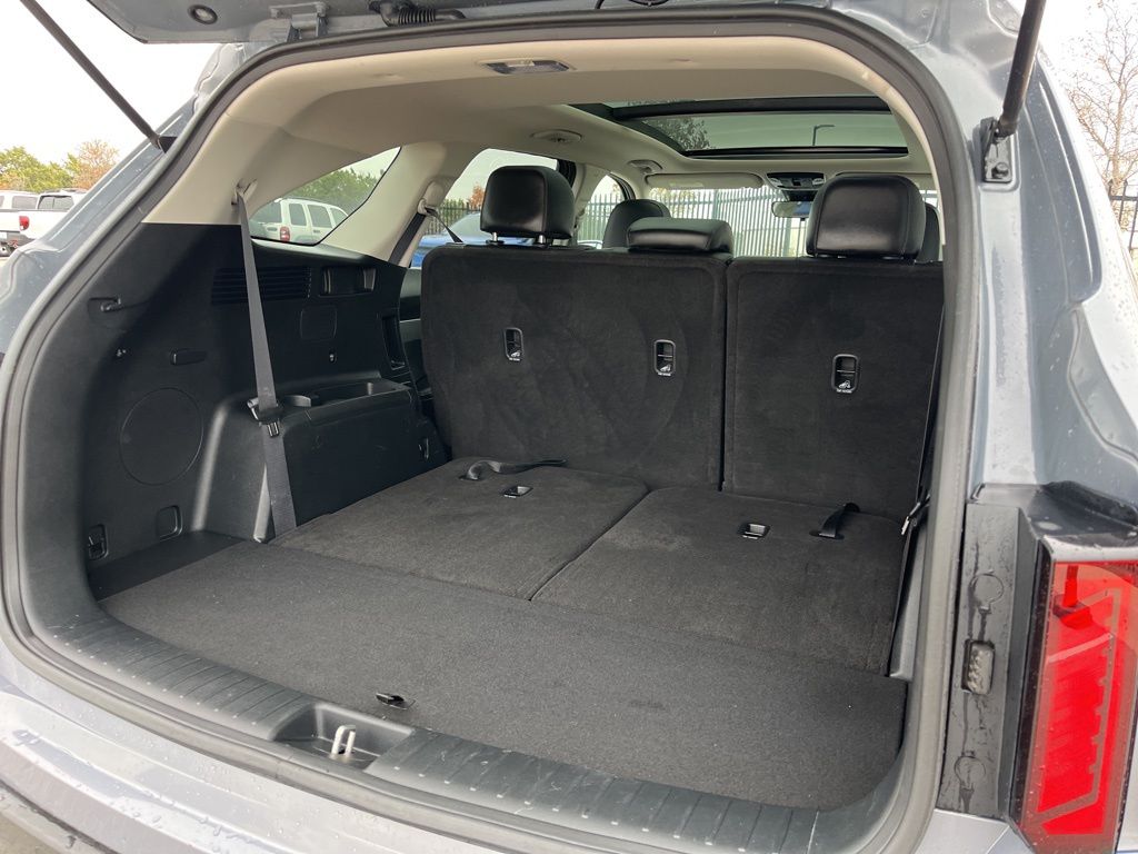 Thumbnail: 2024 Kia Sorento - 9