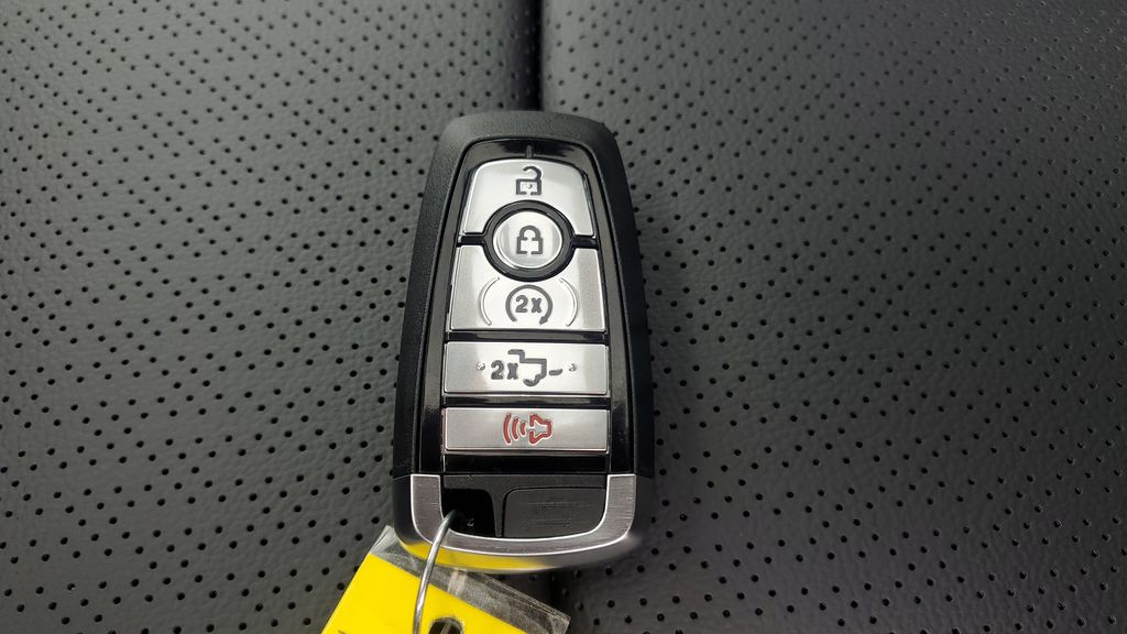 New 2026 Gray Ford Lariat image 45