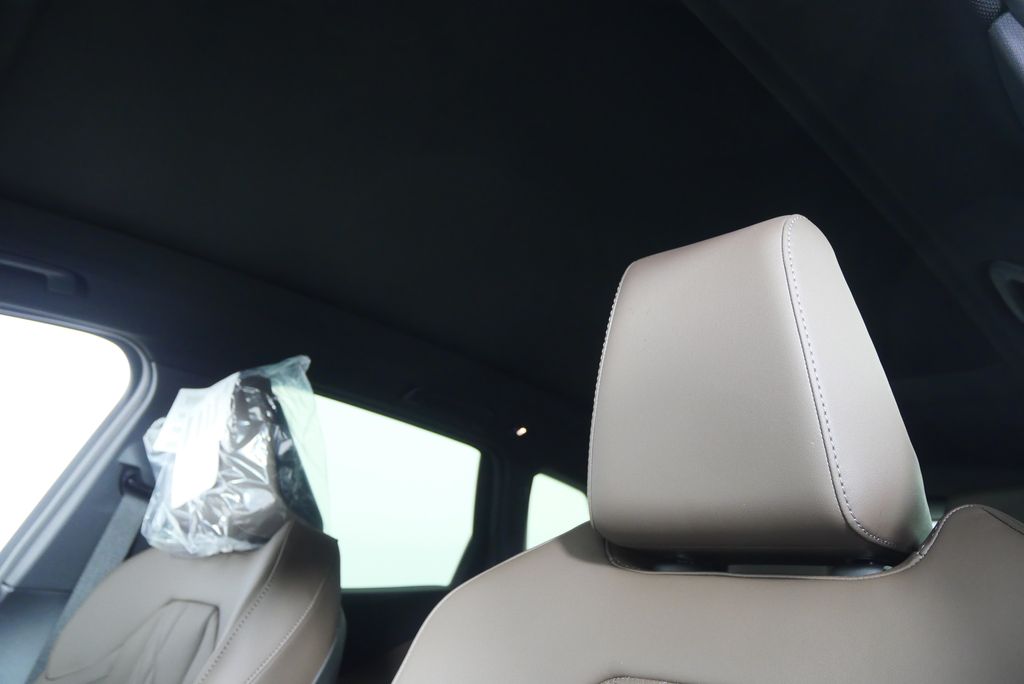 Thumbnail: 2026 BMW X3 - 12