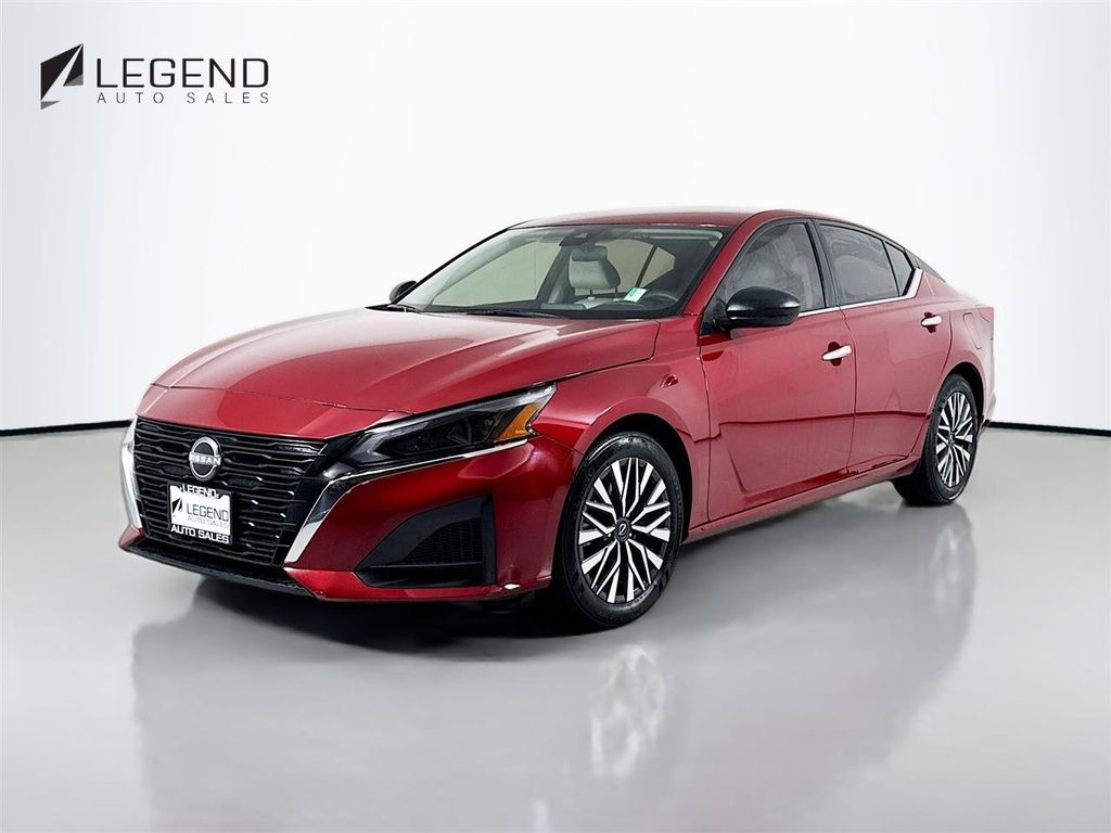 Red (Scarlet Ember) 2025 Nissan Altima 2.5 SV FWD Sedan Front-Wheel Drive Continuously Variable Transmission