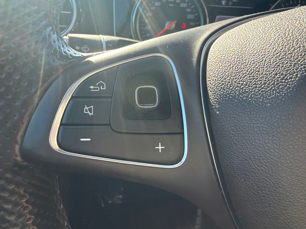 Used 2017 Brown Mercedes-Benz E 300 image 27