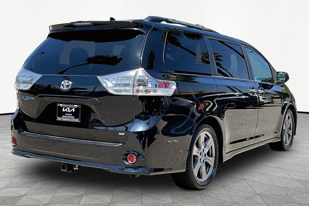 car-gallery-2