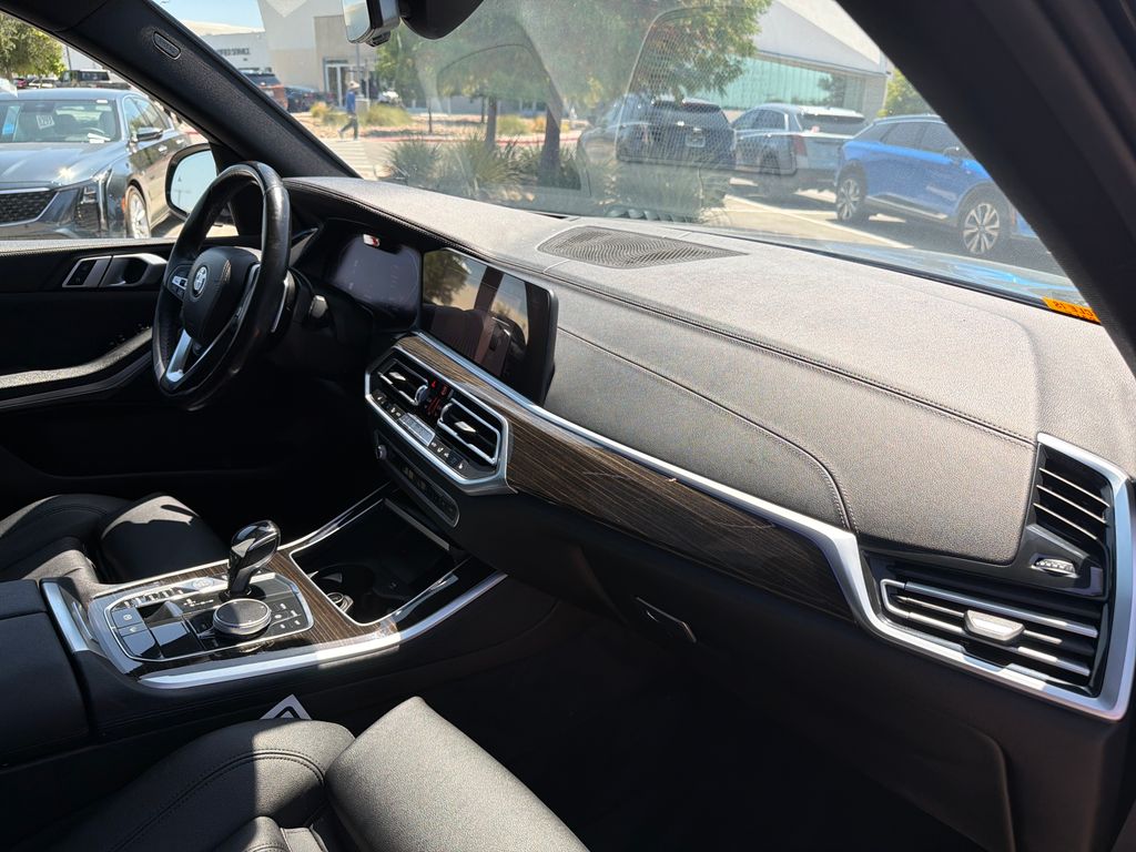 Used 2019 Gray BMW xDrive40i image 41