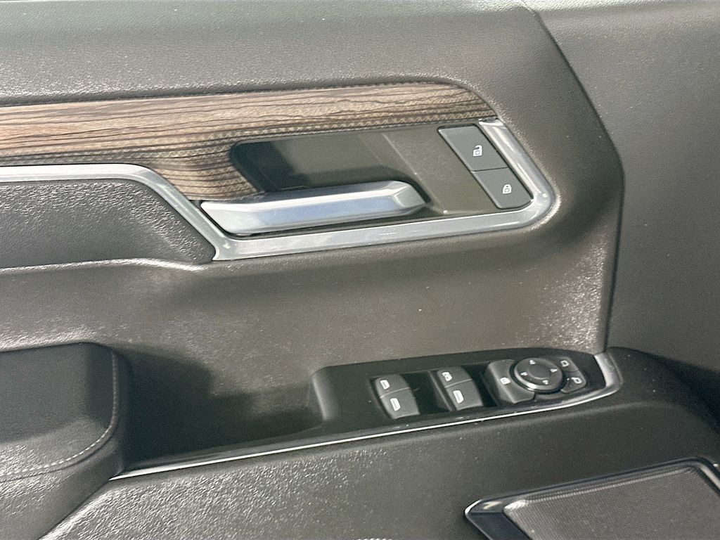 ChevroletSilverado 150024